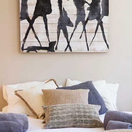 Apartment Graceful Design In By Cozzy Homes Porto